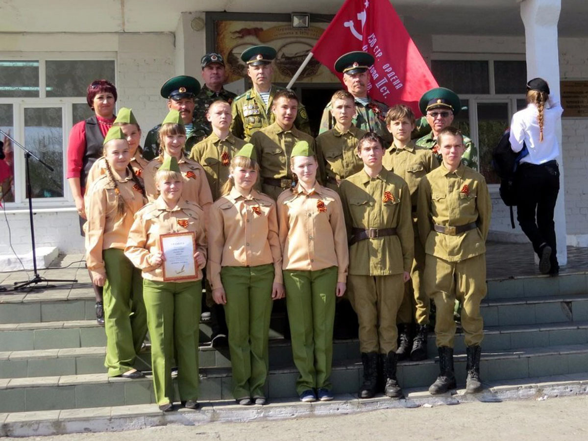 В мае в Черновской школе по традиции состоялся школьный парад, посвященный Дню Победы