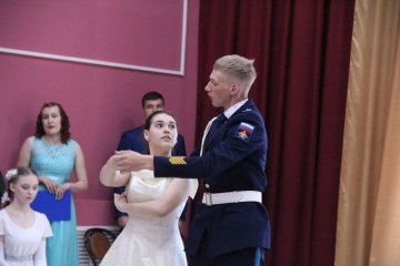 Первый в истории Ирбитского района выпускной кадетский бал