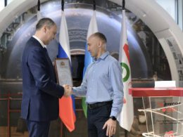 Денис Паслер запустил модернизированный турбогенератор №6 на Среднеуральской ГРЭС