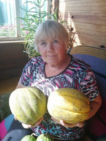 Её мир, её радость, её душа