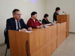 На три года вперед