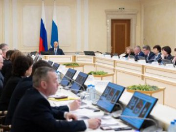 Денис Паслер и члены антинаркотической комиссии Свердловской области подвели итоги работы в 2025 году 