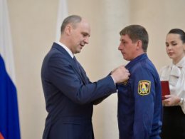 Выдающимся свердловчанам вручены государственные награды за неравнодушие и вклад в развитие Среднего Урала