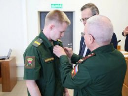 За боевую доблесть