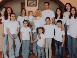 Авторы социальных проектов по поддержке семей в Свердловской области вошли в число лучших в стране