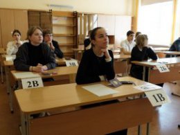 6,5 тысячи свердловских выпускников написали первые ЕГЭ по истории, химии и литературе