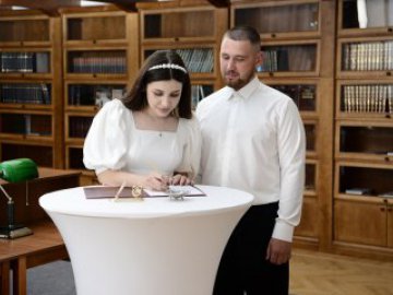 113 свердловских пар заключат брак на необычных площадках Екатеринбурга в рамках акции «Пошли жениться!»