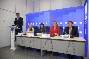 Новые меры поддержки для свердловских семей обсудят на Уральском форуме женщин
