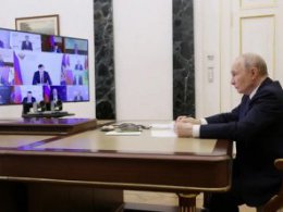 Владимир Путин провел совещание по ситуации с топливом 
