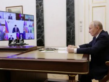Владимир Путин провел совещание по ситуации с топливом 
