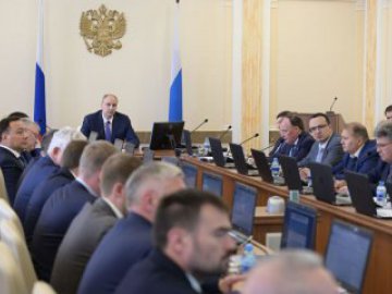 Денис Паслер заслушал доклады глав о ходе восстановительных работ в муниципалитетах, пострадавших от неблагоприятных метеорологических явлений
